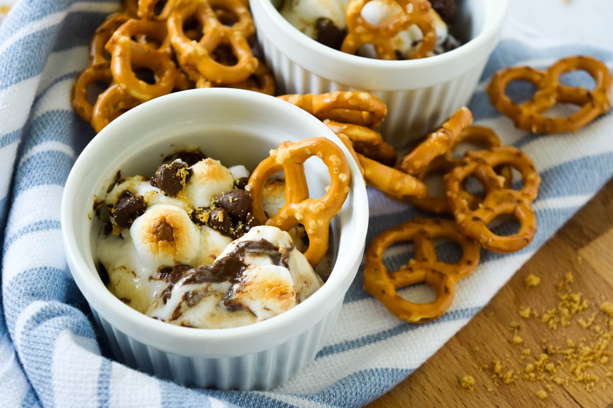 Mini dish s'mores dip with gluten free pretzels