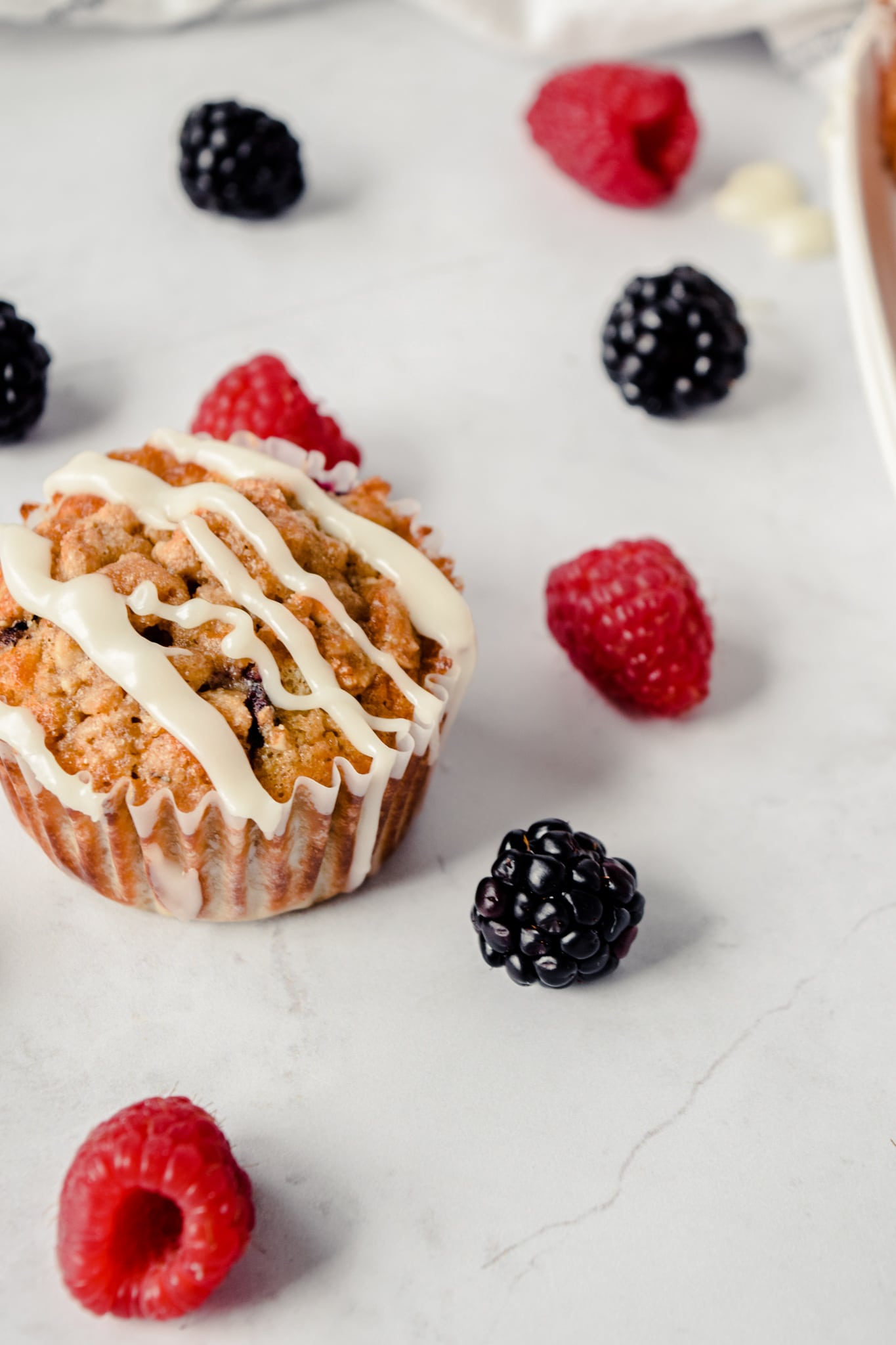 Mixed Berry Streusel Baked Oatmeal Muffins