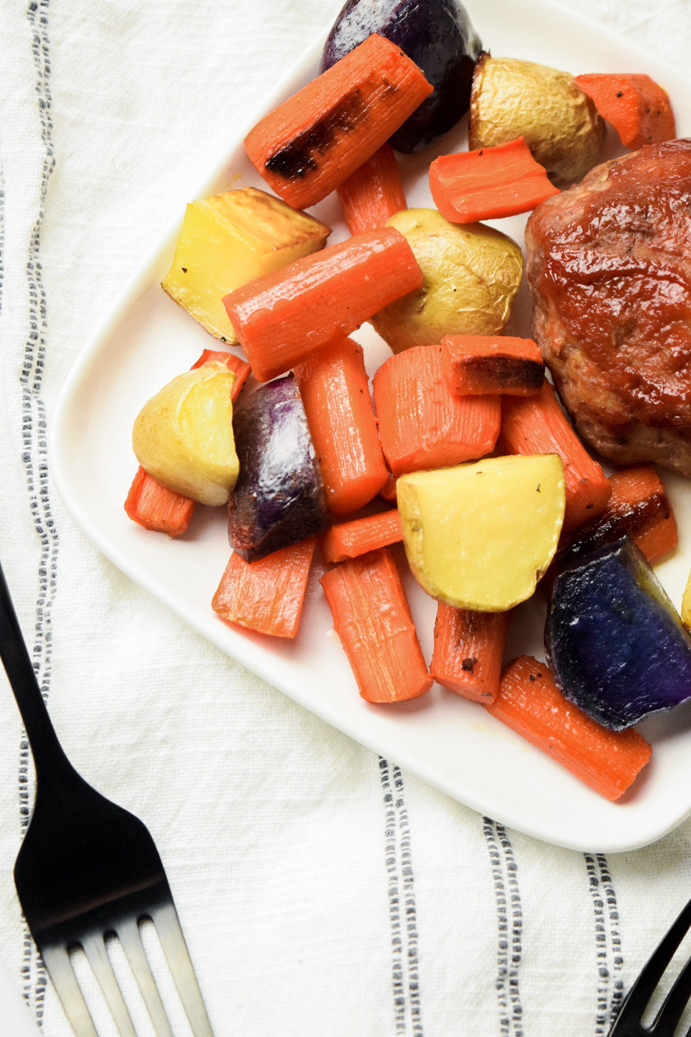Roasted Carrots and Potatoes with Mini Meatloaf