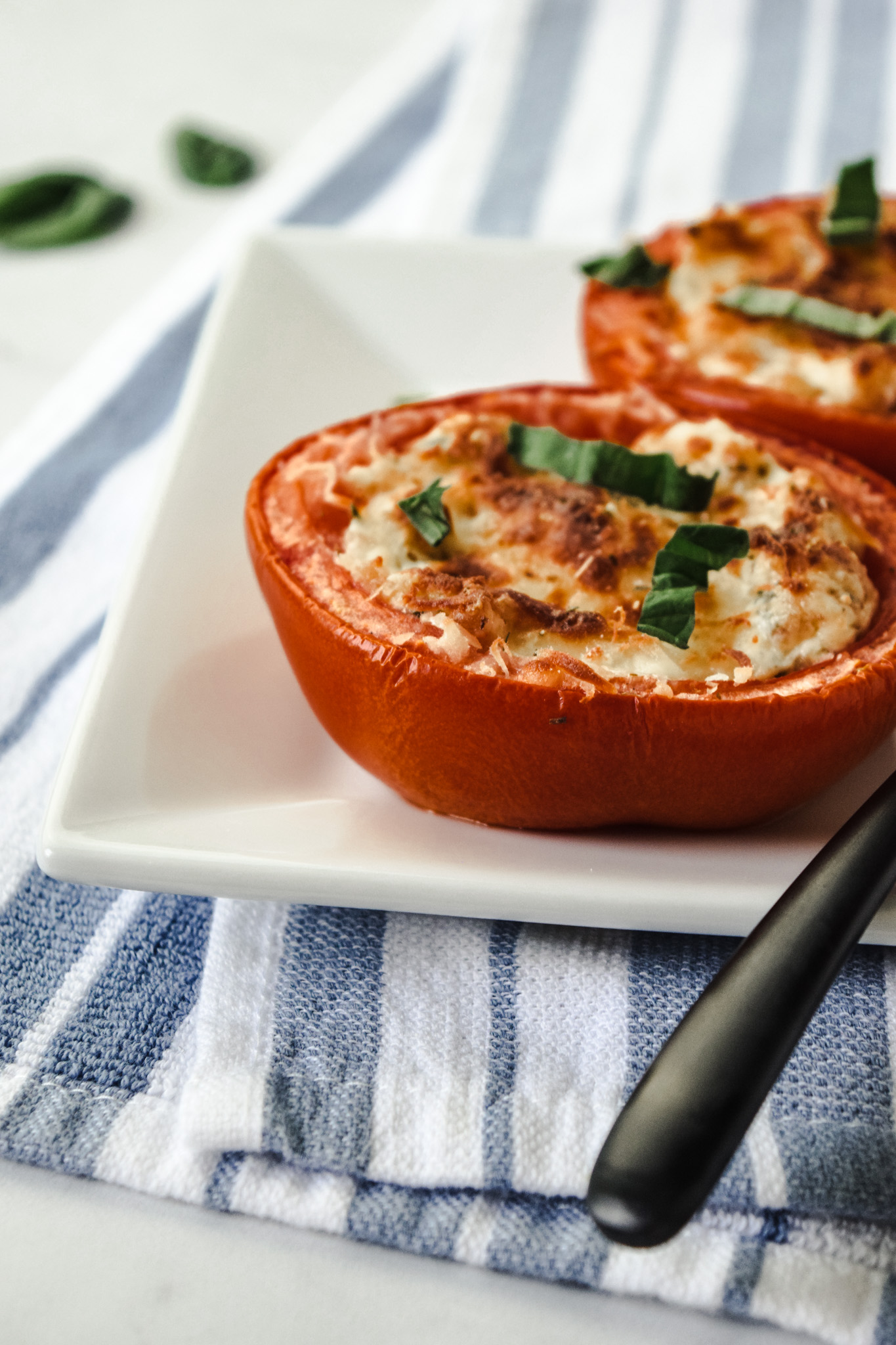 Roasted Tomatoes Stuffed with Cheese 