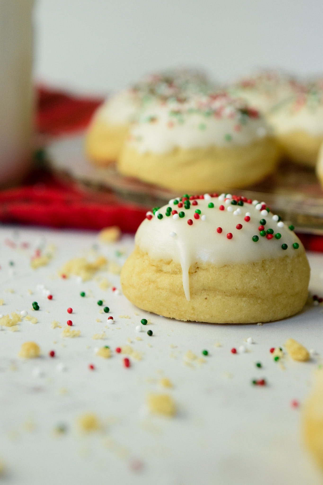 gluten free italian almond christmas cookie with a vanilla glaze